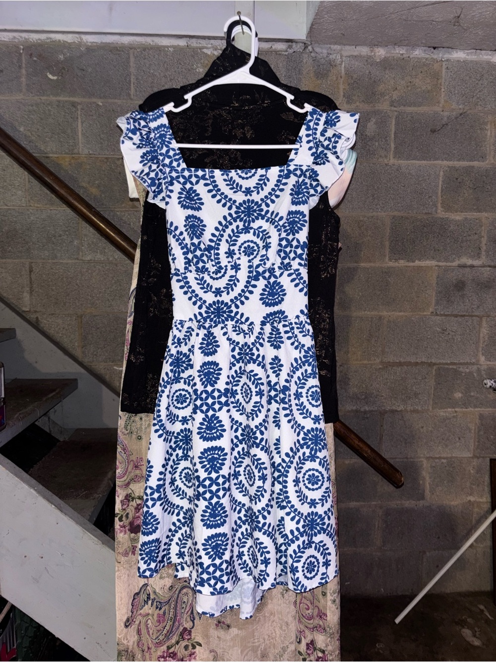 SHEIN Blue and White Floral Print Midi Dress